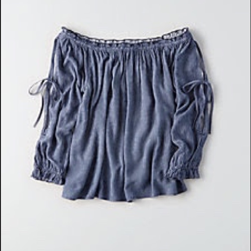 American Eagle blue off-the-shoulder top